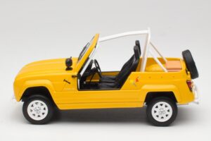Renault 4L JP4 Jaune Tournesol Otto 1:18 OT1079 レジン - 画像 3/6