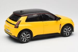 Renault 5 E-Tech Pop イエロー & ブラック Norev 1:18 185500 メタル - 画像 4/8