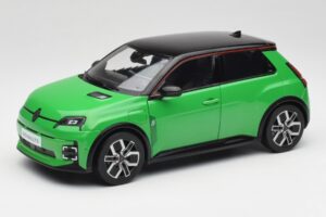 Renault 5 E-Tech Electric Pop グリーン & ブラック Norev 1:18 185502 メタル