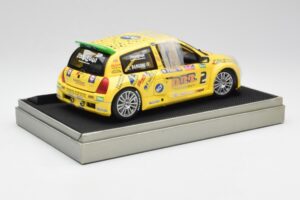 Renault Clio Sport #2 E. Rangoni Renault Clio Trophy Winner 2000 Universal Hobbies 1:18 7711218616 メタル - 画像 2/6