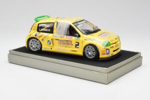 Renault Clio Sport #2 E. Rangoni Renault Clio Trophy Winner 2000 Universal Hobbies 1:18 7711218616 メタル - 画像 4/6