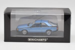 Renault Fuego ブルーメタリック Minichamps 1:43 400113520 メタル - 画像 4/4