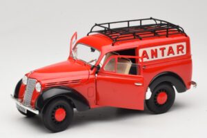 Renault Juvaquatre Utilitaire レッド Solido 1:18 8424 メタル - 画像 2/8