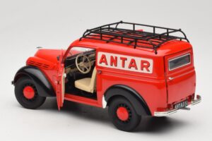 Renault Juvaquatre Utilitaire レッド Solido 1:18 8424 メタル - 画像 5/8