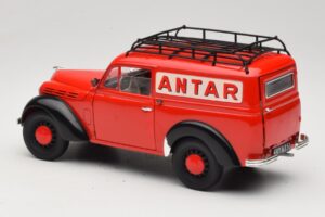 Renault Juvaquatre Utilitaire レッド Solido 1:18 8424 メタル - 画像 7/8