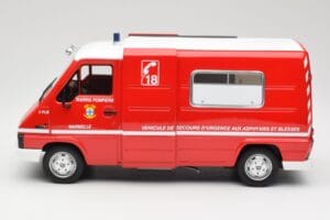 Renault Master T30 VSAB 消防署 レッド Otto 1:18 OT1107 レジン - 画像 3/6