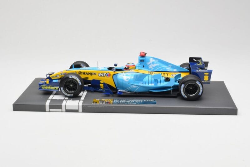 Renault R25 #5 F. Alonso 2nd Place British GP 2005 Minichamps 1:18 117051105 メタル