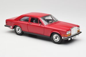 Rolls-Royce Camargue レッド Bburago 1:22 3001 メタル - 画像 6/8