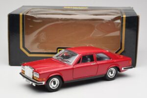 Rolls-Royce Camargue レッド Bburago 1:22 3001 メタル - 画像 8/8
