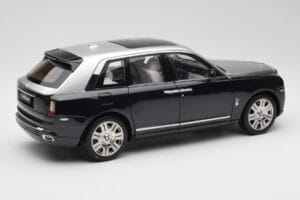 Rolls-Royce Cullinan ブラック & シルバー OEM 1:18 ROLLS001 メタル - 画像 3/8