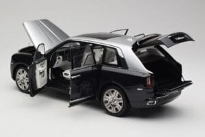 Rolls-Royce Cullinan ブラック & シルバー OEM 1:18 ROLLS001 メタル - 画像 5/8