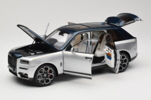 Rolls-Royce Cullinan ブルー & シルバー ツートーン OEM 1:18 028-16B メタル - 画像 2/8