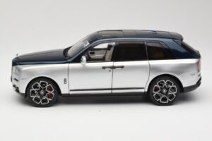 Rolls-Royce Cullinan ブルー & シルバー ツートーン OEM 1:18 028-16B メタル - 画像 4/8