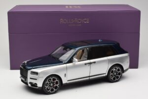 Rolls-Royce Cullinan ブルー & シルバー ツートーン OEM 1:18 028-16B メタル - 画像 8/8