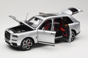 Rolls-Royce Cullinan シルバー Shadow Wheels付き OEM 1:18 028-16A メタル - 画像 2/8