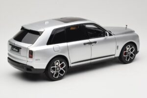 Rolls-Royce Cullinan シルバー Shadow Wheels付き OEM 1:18 028-16A メタル - 画像 3/8
