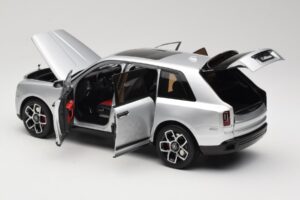 Rolls-Royce Cullinan シルバー Shadow Wheels付き OEM 1:18 028-16A メタル - 画像 5/8