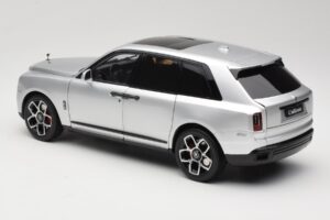 Rolls-Royce Cullinan シルバー Shadow Wheels付き OEM 1:18 028-16A メタル - 画像 7/8