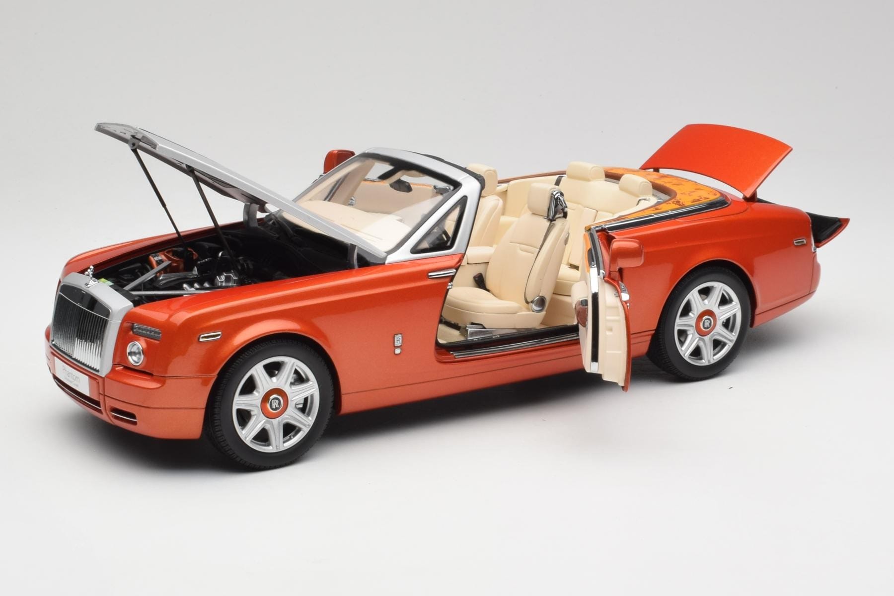 ロールスロイス ファントム ドロップヘッド 1:18