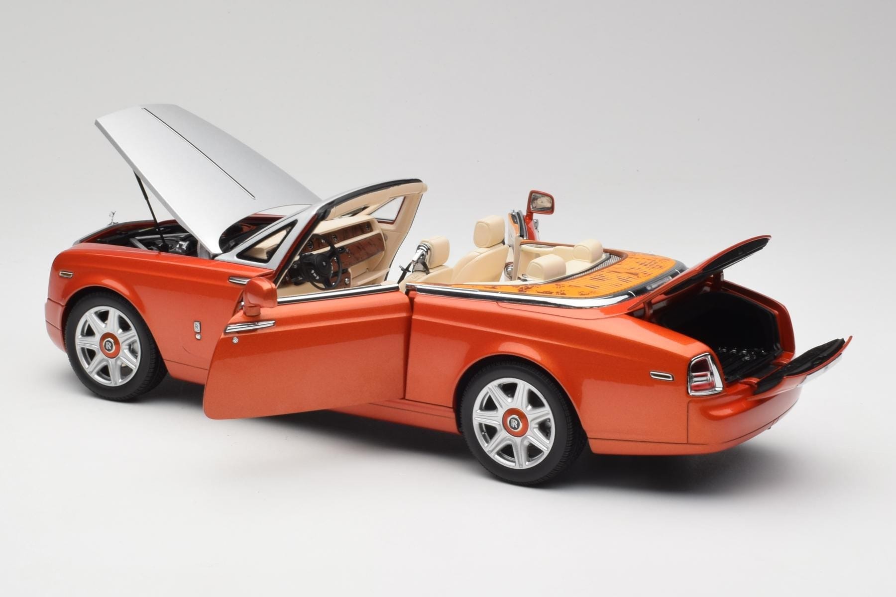 ロールスロイス ファントム ドロップヘッド 1:18