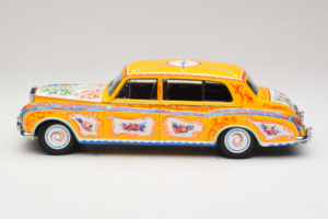 Rolls-Royce Phantom V John Lennon Paragon 1:18 PA-92121 メタル - 画像 4/8