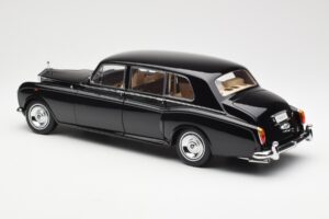 Rolls-Royce Phantom VI EWB ブラック Kyosho 1:18 08905BK メタル - 画像 7/8