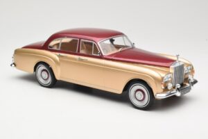 Rolls-Royce Silver Cloud III Flying Spur H.J. Mulliner レッド & ゴールド MCG 1:18 MCG18132 メタル - 画像 4/6