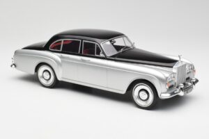 Rolls-Royce Silver Cloud III Mulliner シルバー & ブラック MCG 1:18 MCG18128 メタル - 画像 4/6