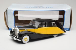 Rolls-Royce Silver Wraith Empress by Hooper ブラック & イエロー MCG 1:18 MCG18066 メタル - 画像 6/6