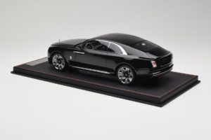 Rolls-Royce Spectre ブラック Df Model 1:18 REMC017 レジン - 画像 5/6