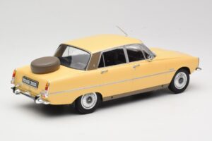 Rover 3500 V8 P6 クリーム MCG 1:18 MCG18046 メタル - 画像 2/6