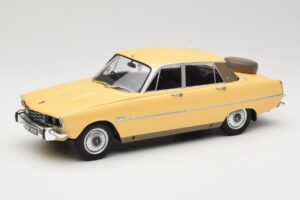 Rover 3500 V8 P6 クリーム MCG 1:18 MCG18046 メタル