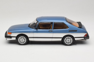 Saab 900 Turbo Blue Metallic MCG 1:18 MCG18261MCW メタル - 画像 3/6