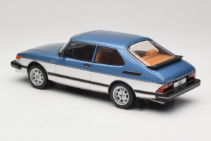 Saab 900 Turbo Blue Metallic MCG 1:18 MCG18261MCW メタル - 画像 5/6