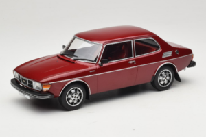 Saab 99 EMS メタリック レッド MCG 1:18 MCG18441 メタル