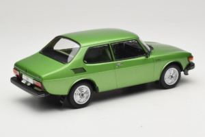 Saab 99 メタリック グリーン MCG 1:18 MCG18440 メタル - 画像 2/6