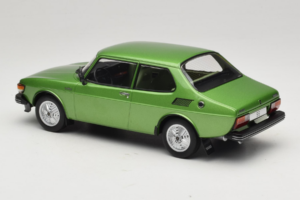 Saab 99 メタリック グリーン MCG 1:18 MCG18440 メタル - 画像 5/6