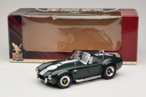 Shelby Cobra 427 S/C ダークグリーン ホワイトストライプ Road Signature 1:18 92058-P1 メタル - 画像 8/8