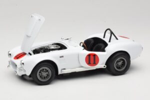 Shelby Cobra 427 S/C ホワイト Auto World 1:18 AWSS104 メタル - 画像 2/8