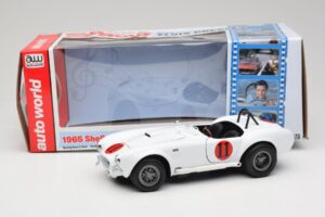 Shelby Cobra 427 S/C ホワイト Auto World 1:18 AWSS104 メタル - 画像 8/8