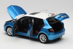 Skoda Fabia Mk3 ブルー OEM 1:18 ZSF000004BLA メタル - 画像 5/8