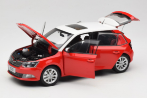 Skoda Fabia Mk3 レッド OEM 1:18 ZSF00004ROT メタル - 画像 2/8