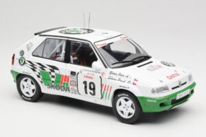 Skoda Felicia Kit Car #19 P. Sibera / P. Gross Tour de Corse 1995 IXO 1:18 18RMC149B メタル - 画像 4/6