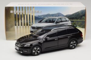 Skoda Octavia Mk4 Combi ブラウン Paudi Model 1:18 ZMR000005BRA メタル - 画像 8/8