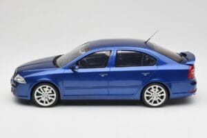 Skoda Octavia RS 1Z Race Blue Metallic Otto 1:18 OT478 レジン - 画像 3/6