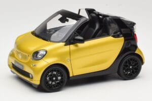 Smart Fortwo 453 カブリオレ ブラック＆イエロー Norev 1:18 B66960289 メタル