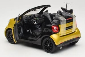 Smart Fortwo 453 カブリオレ ブラック＆イエロー Norev 1:18 B66960289 メタル - 画像 5/8