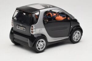 Smart Fortwo ブラック Kyosho 1:18 0004830V000C08Q00 メタル - 画像 3/8