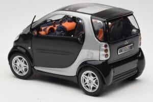 Smart Fortwo ブラック Kyosho 1:18 0004830V000C08Q00 メタル - 画像 7/8