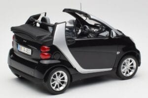 Smart Fortwo カブリオ W451 ブラック & シルバー Minichamps 1:18 Q0022566V001C18Q00 メタル - 画像 3/8